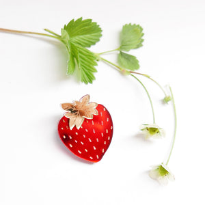 Strawberry Brooch - Jordbær Broche