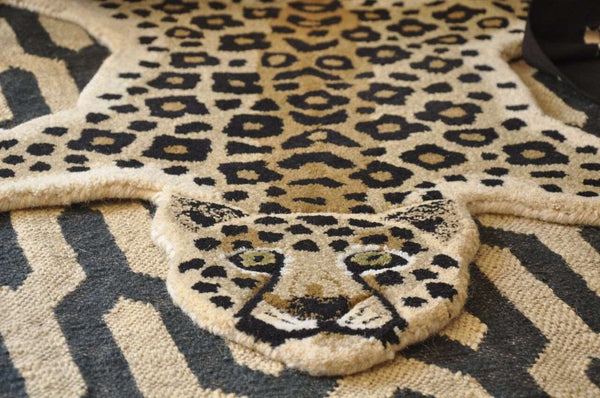 Doing Goods Tiger Carpet - White - Tigertæppe Hvid