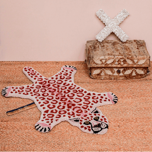 Doing Goods Leopard Carpet Pink - Leopardtæppe