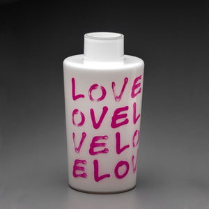 Unnamed Bucket LOVE - White - Kunstnerisk LOVE Glasvase